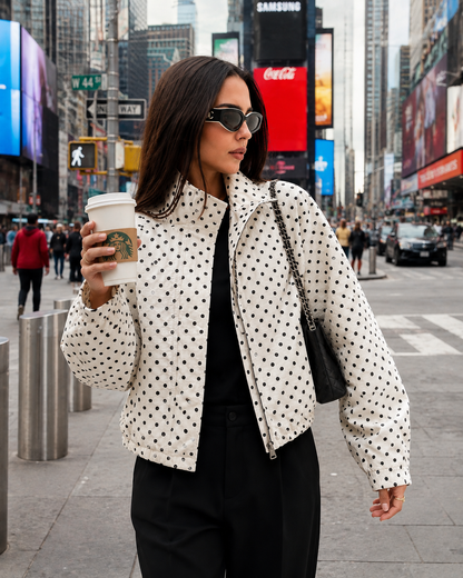Chaqueta Dot Chic — Bomber Holgada de Entretiempo con Diseño Clásico