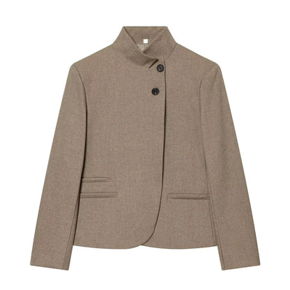 Blazer Serena: un elegante blazer para mujer ideal para viajes y estilo urbano.