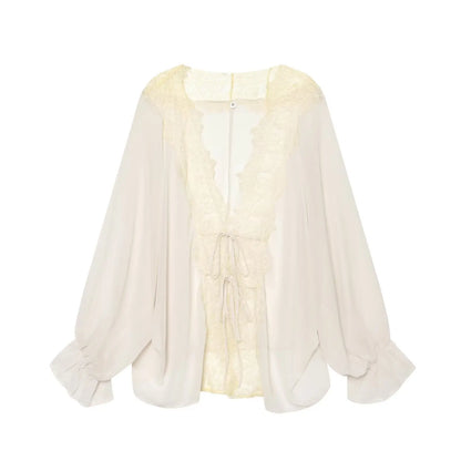 Blusa Isabella — Elegante con Encaje, Lazo y Corte Holgado